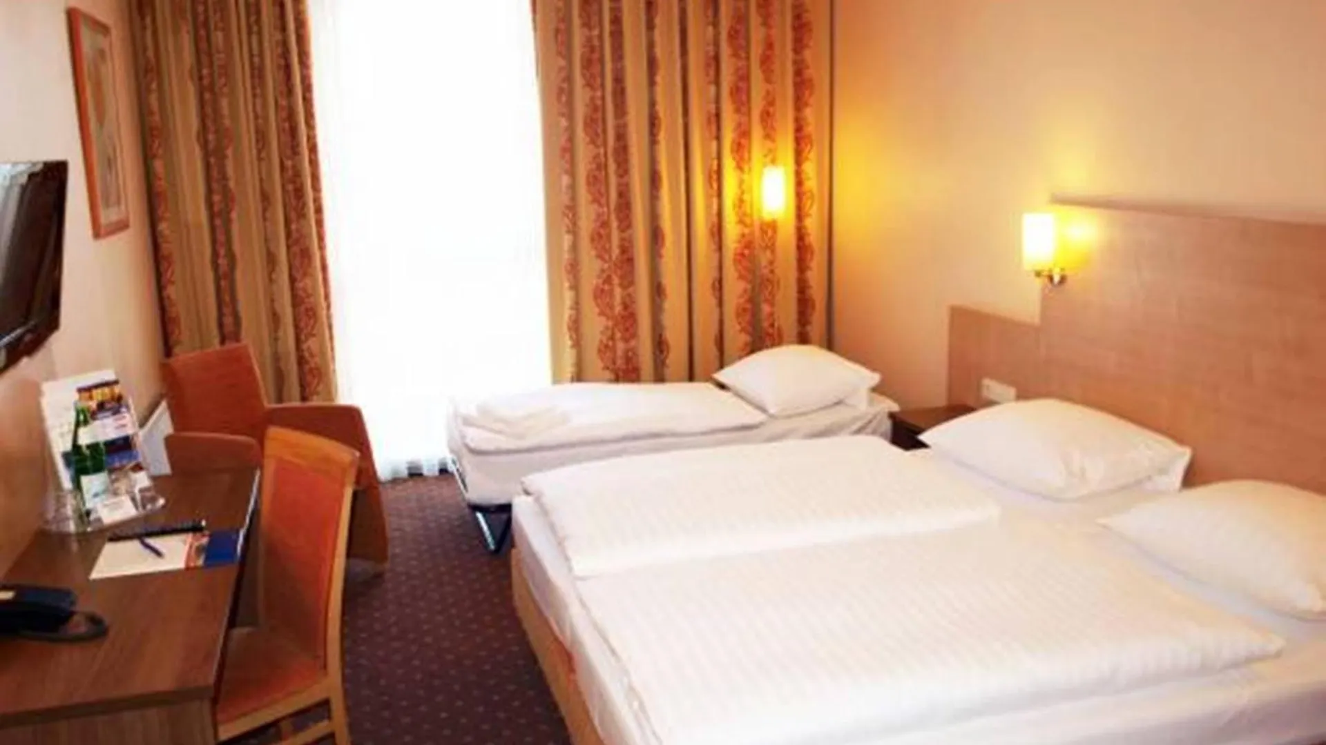 Plaza Inn Berlin Charlottenburg Hotel